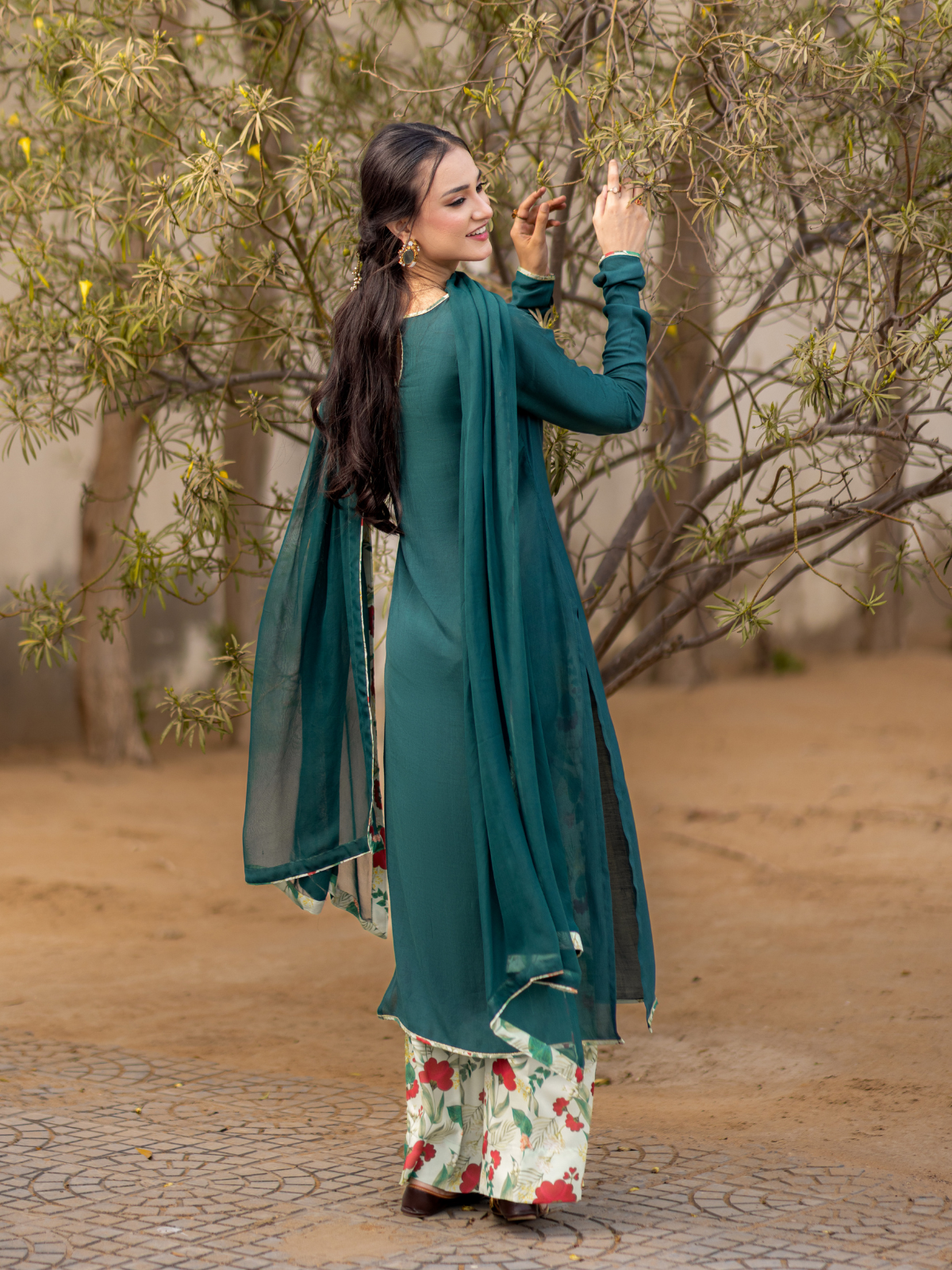 03-Pieces The Anarah Set Premium Swiss Lawn Suit Moss Green