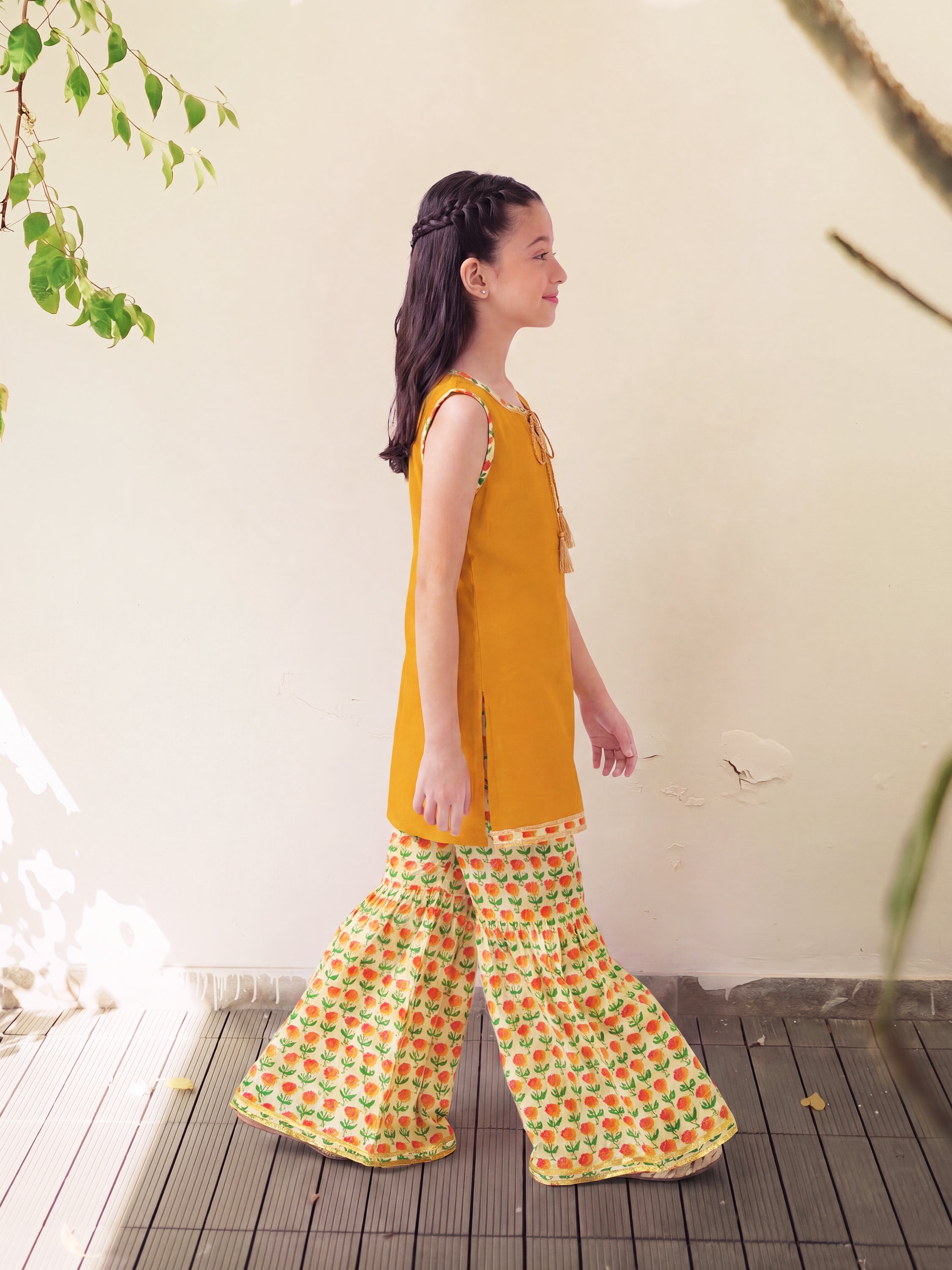LIYANA - GHARARA SET