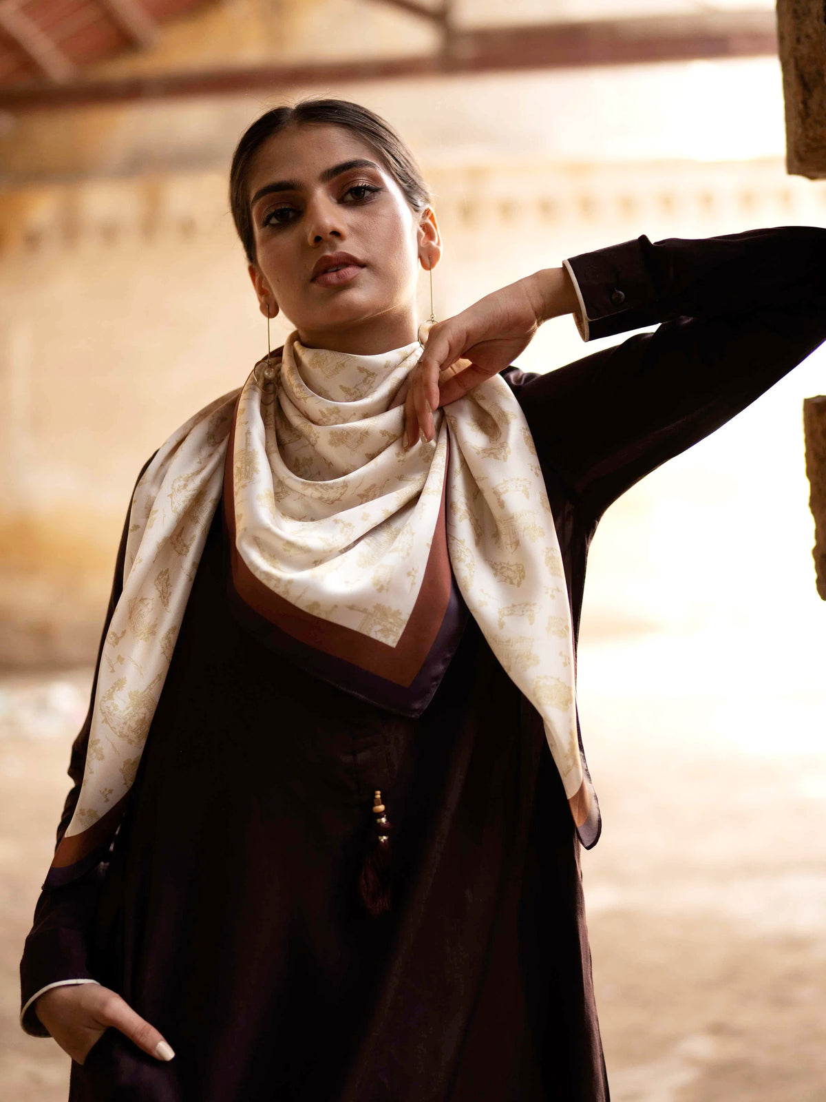 KARACHI TOILE SCARF - IVORY